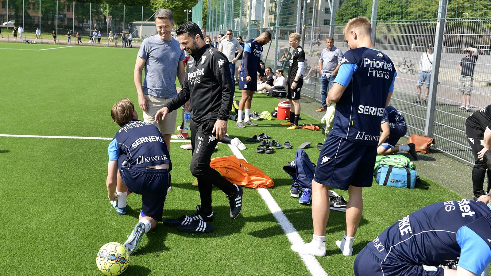 Göteborg IFK Göteborg tränar för första gången på Heden och det nya plastgräset Foto Tommy Holl IBL